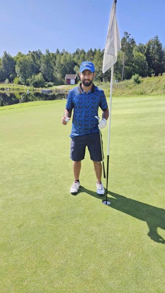 Fahrad, Hole In One i Kragerø Golfklubb. Gratulerer! Ett slag av gangen deltager i Kragerø.