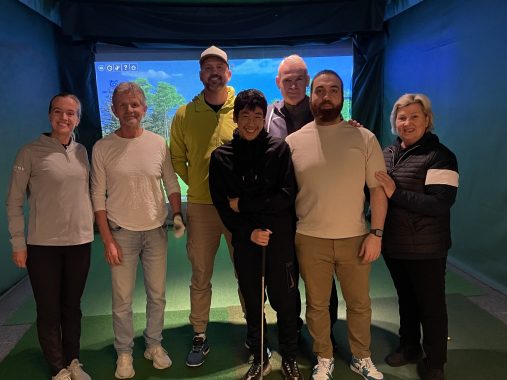 Da er golfproffen vår i gang! Ett slag av gangen